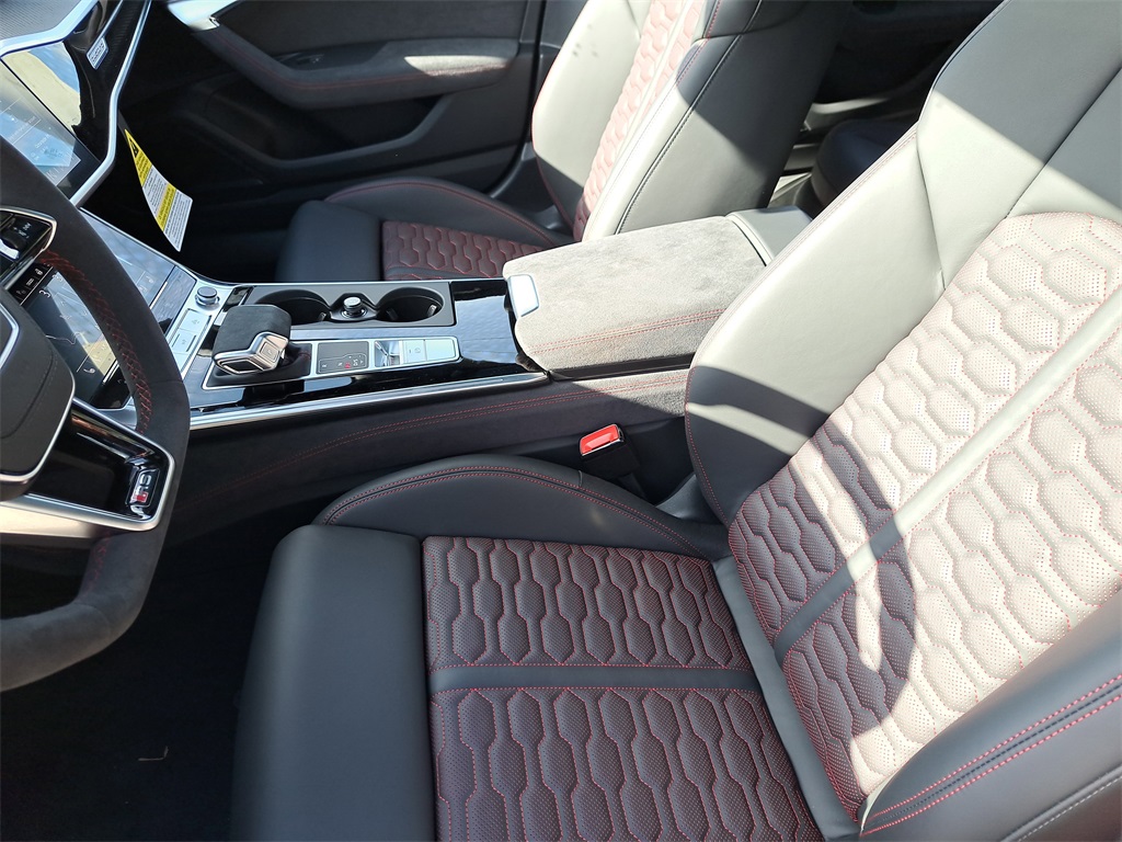 2026 Audi RS 7 Performance Image 24 of 31