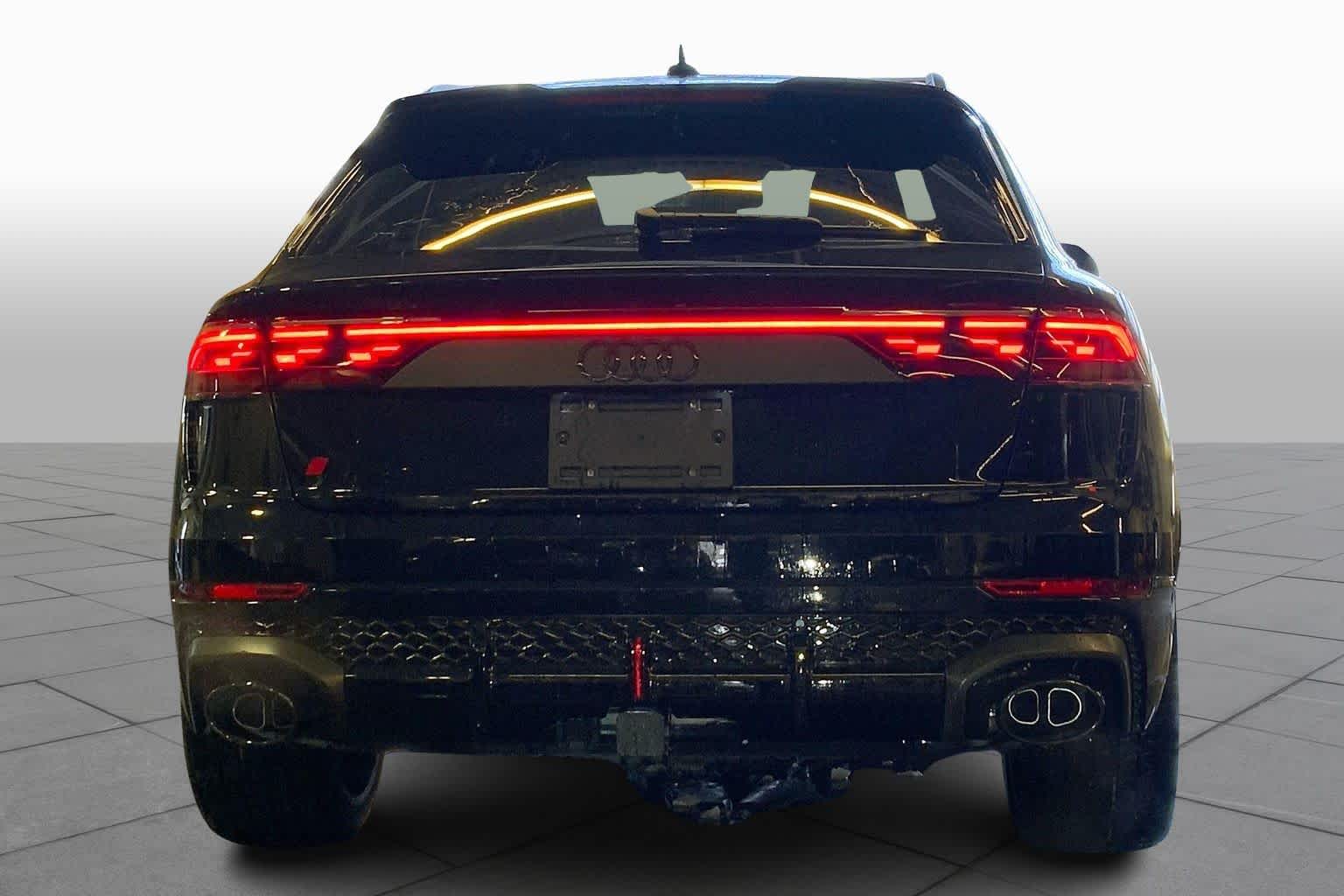 2026 Audi RS Q8 performance Image 5 of 17