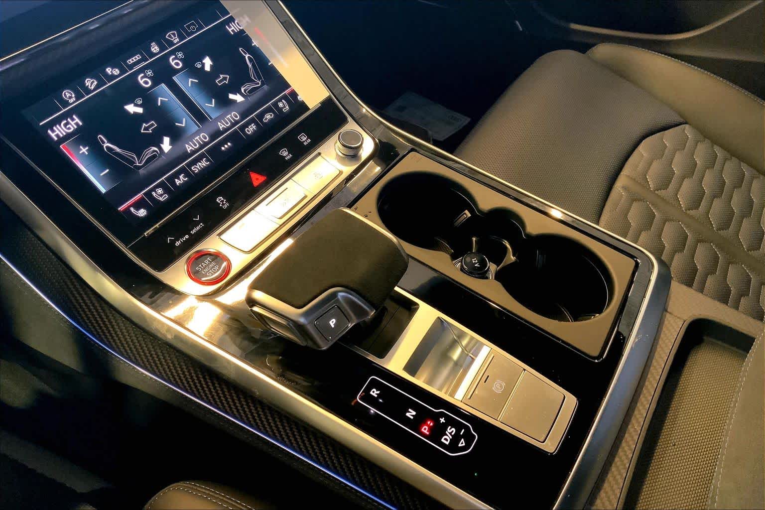 2026 Audi RS Q8 performance Image 11 of 17