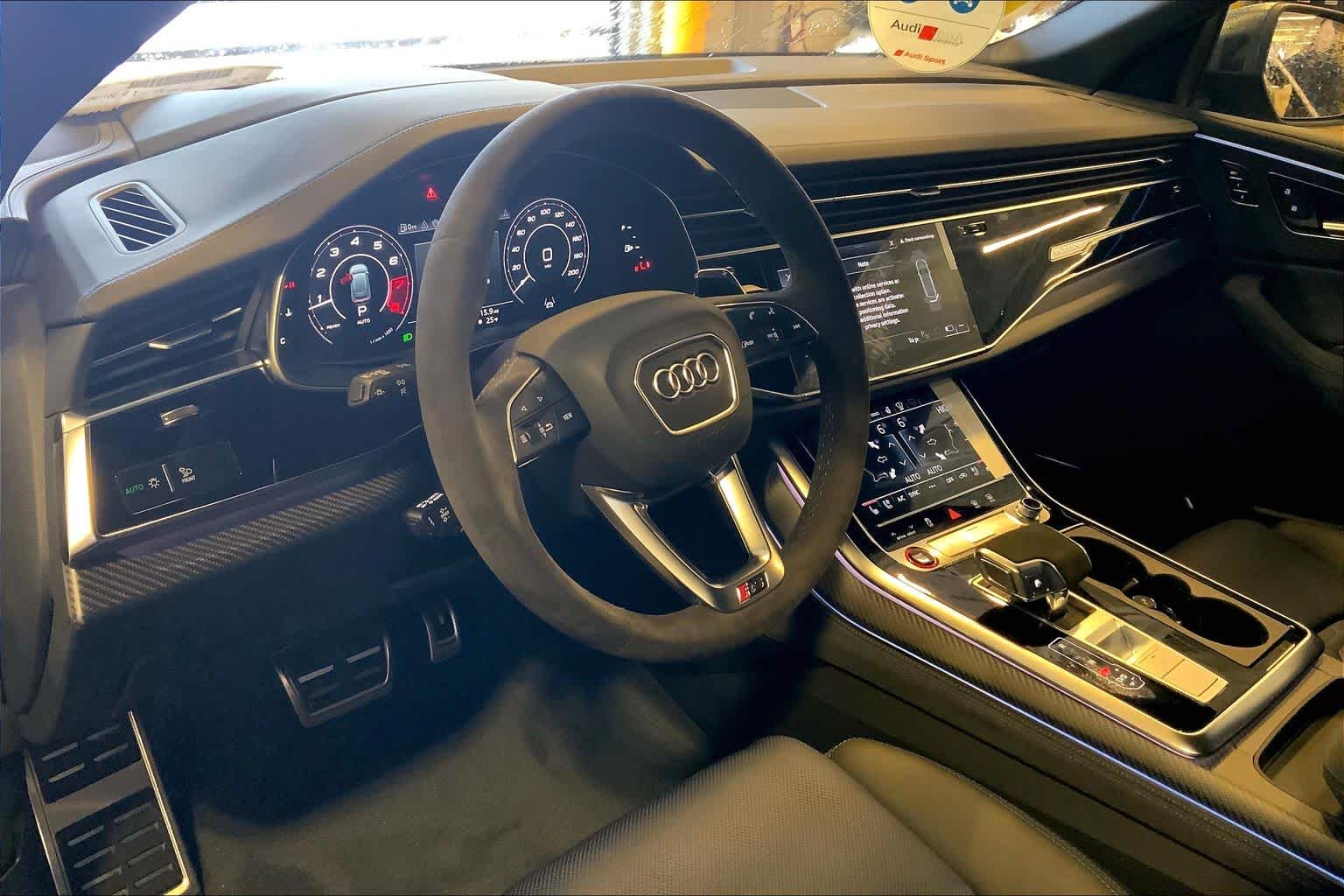 2026 Audi RS Q8 performance Image 10 of 17