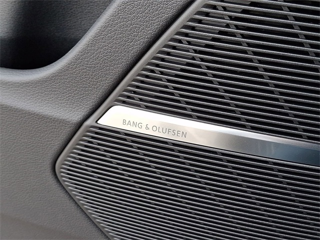 2026 Audi RS Q8 performance Image 16 of 22