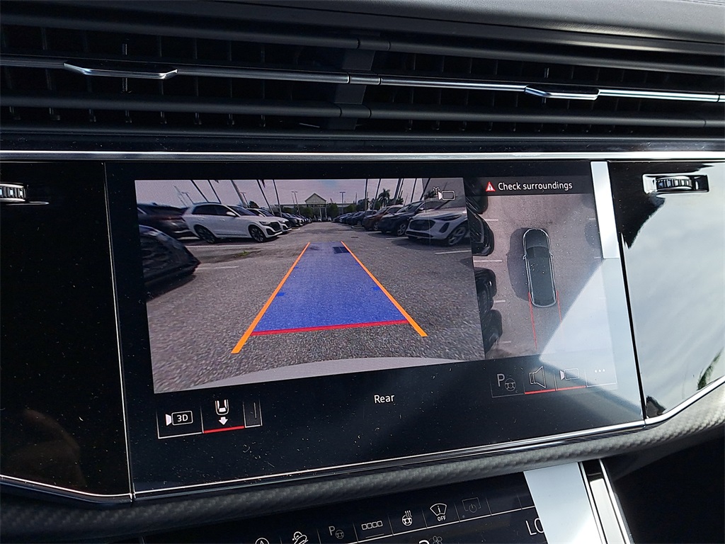 2026 Audi RS Q8 performance Image 17 of 31