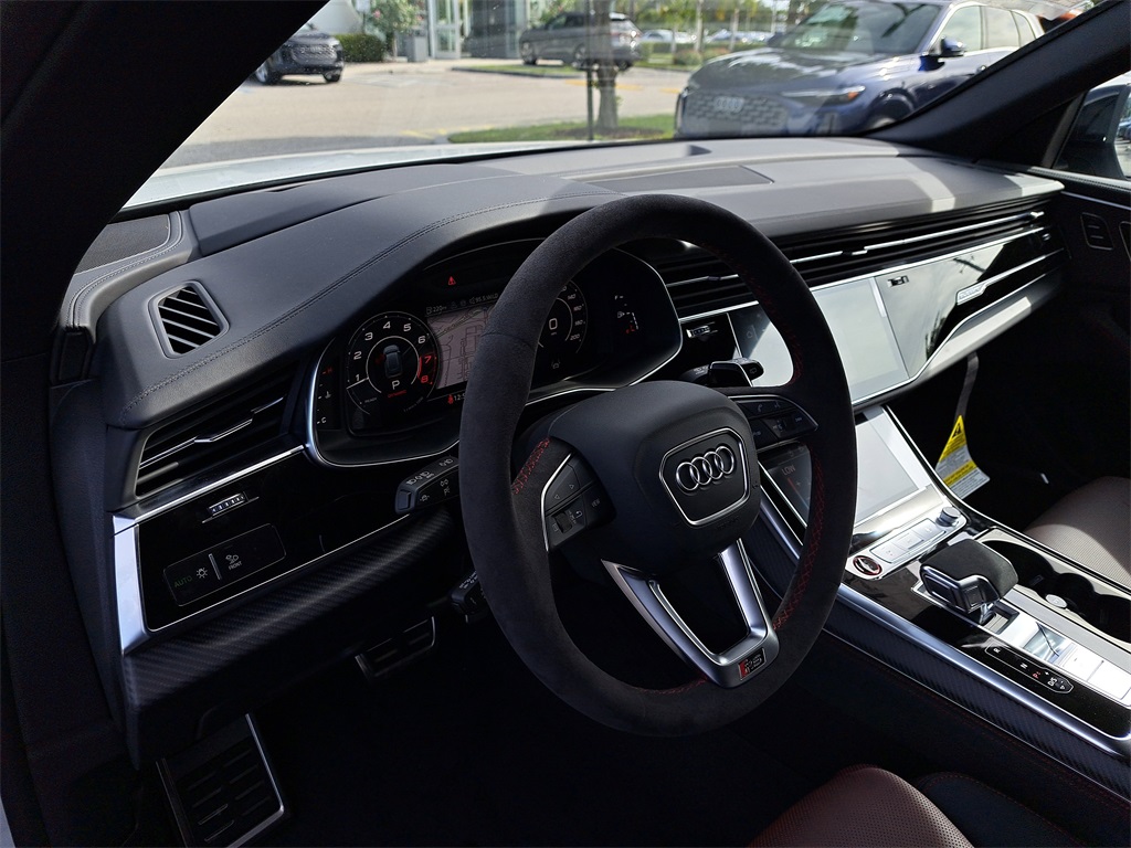 2026 Audi RS Q8 performance Image 13 of 31