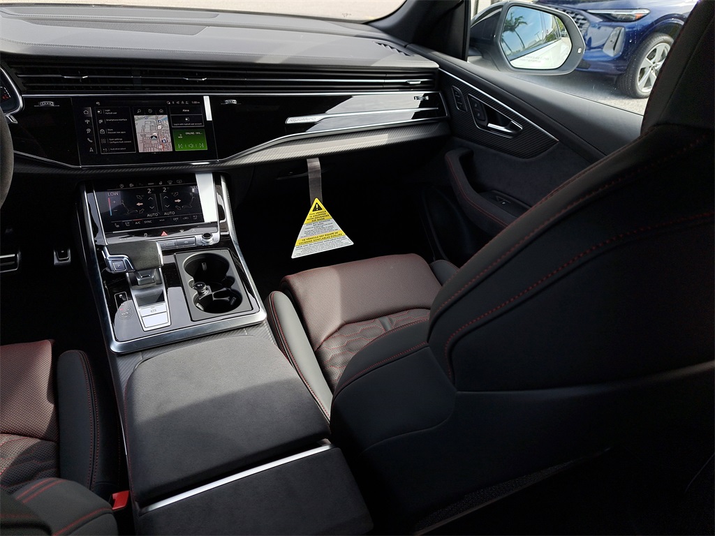 2026 Audi RS Q8 performance Image 26 of 31