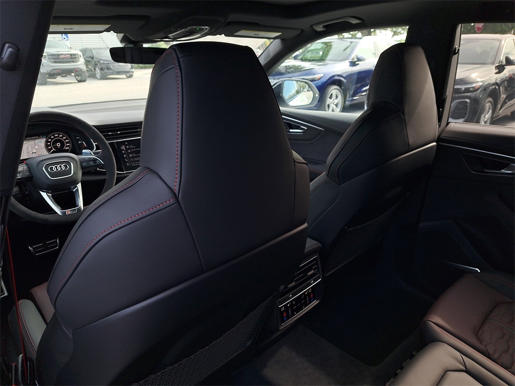 2026 Audi RS Q8 performance Image 11 of 31