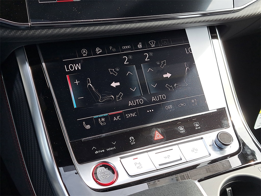 2026 Audi RS Q8 performance Image 18 of 31