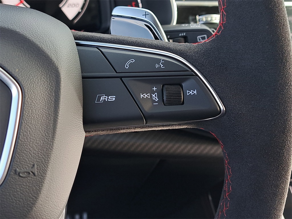 2026 Audi RS Q8 performance Image 27 of 31