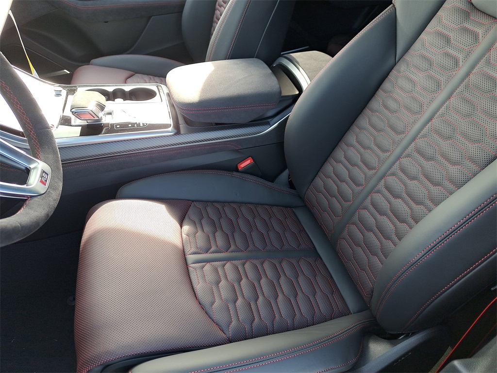 2026 Audi RS Q8 performance Image 8 of 31