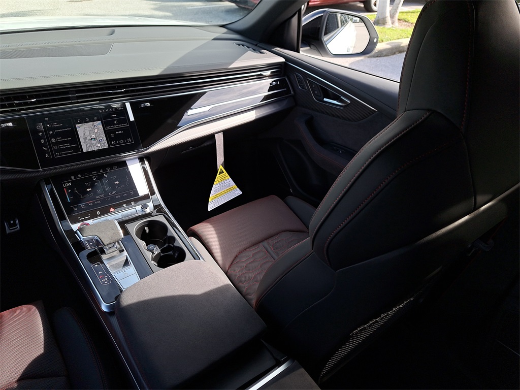 2026 Audi RS Q8 performance Image 12 of 31