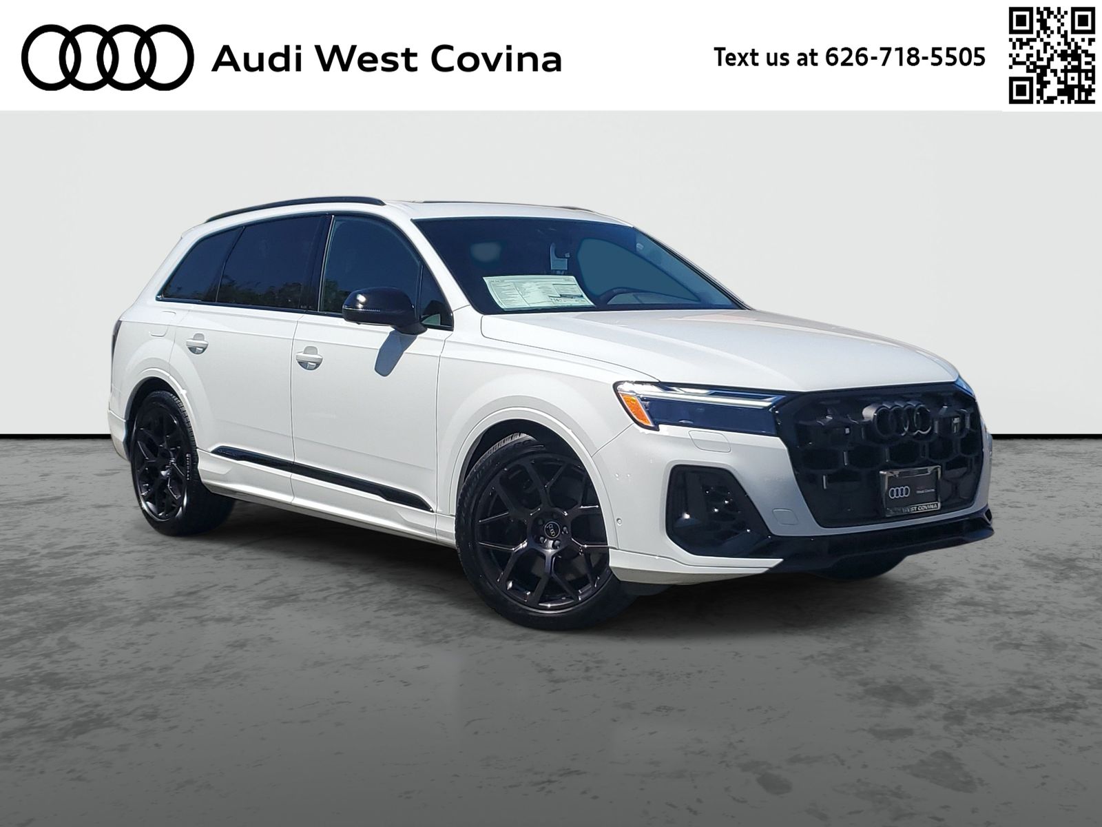 2026 Audi SQ7 Premium Plus Image 2 of 32