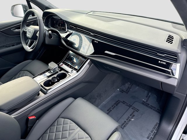 2026 Audi SQ7 Prestige Image 13 of 43