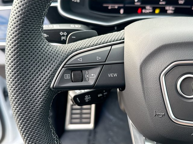 2026 Audi SQ7 Prestige Image 32 of 43