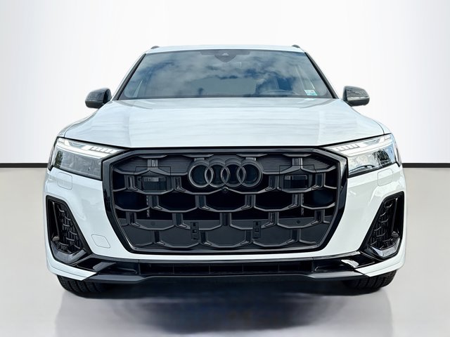 2026 Audi SQ7 Prestige Image 2 of 43