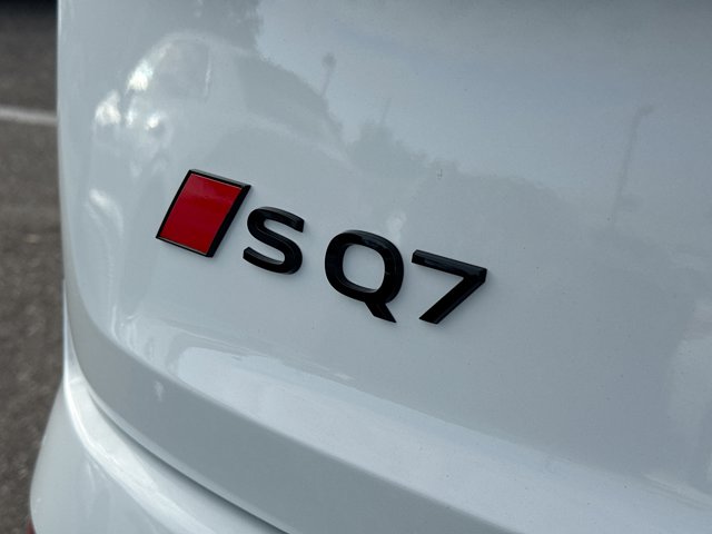 2026 Audi SQ7 Prestige Image 39 of 43