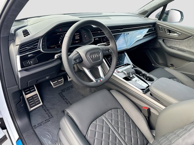 2026 Audi SQ7 Prestige Image 14 of 43