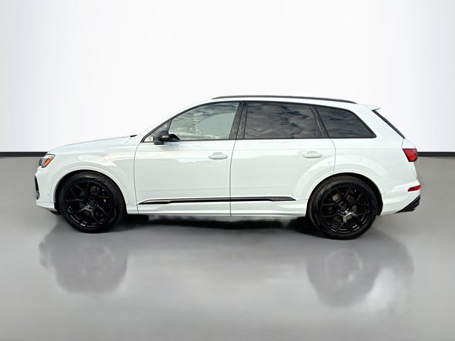 2026 Audi SQ7 Prestige Image 8 of 43