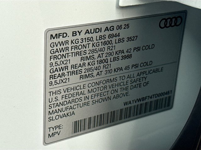 2026 Audi SQ7 Prestige Image 30 of 43