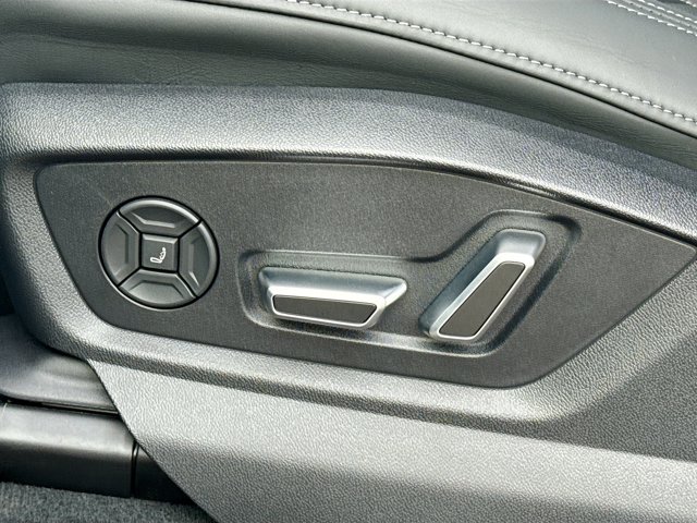 2026 Audi SQ7 Prestige Image 26 of 43