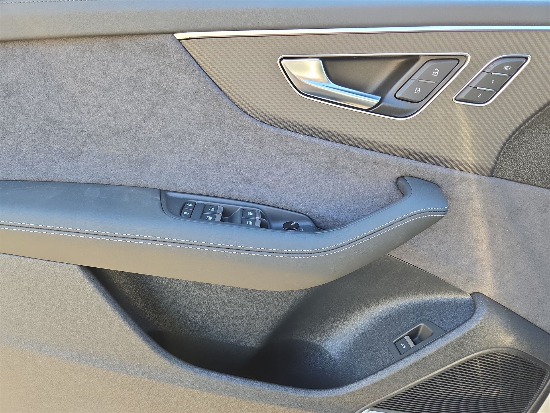 2026 Audi SQ8 Prestige Image 19 of 22