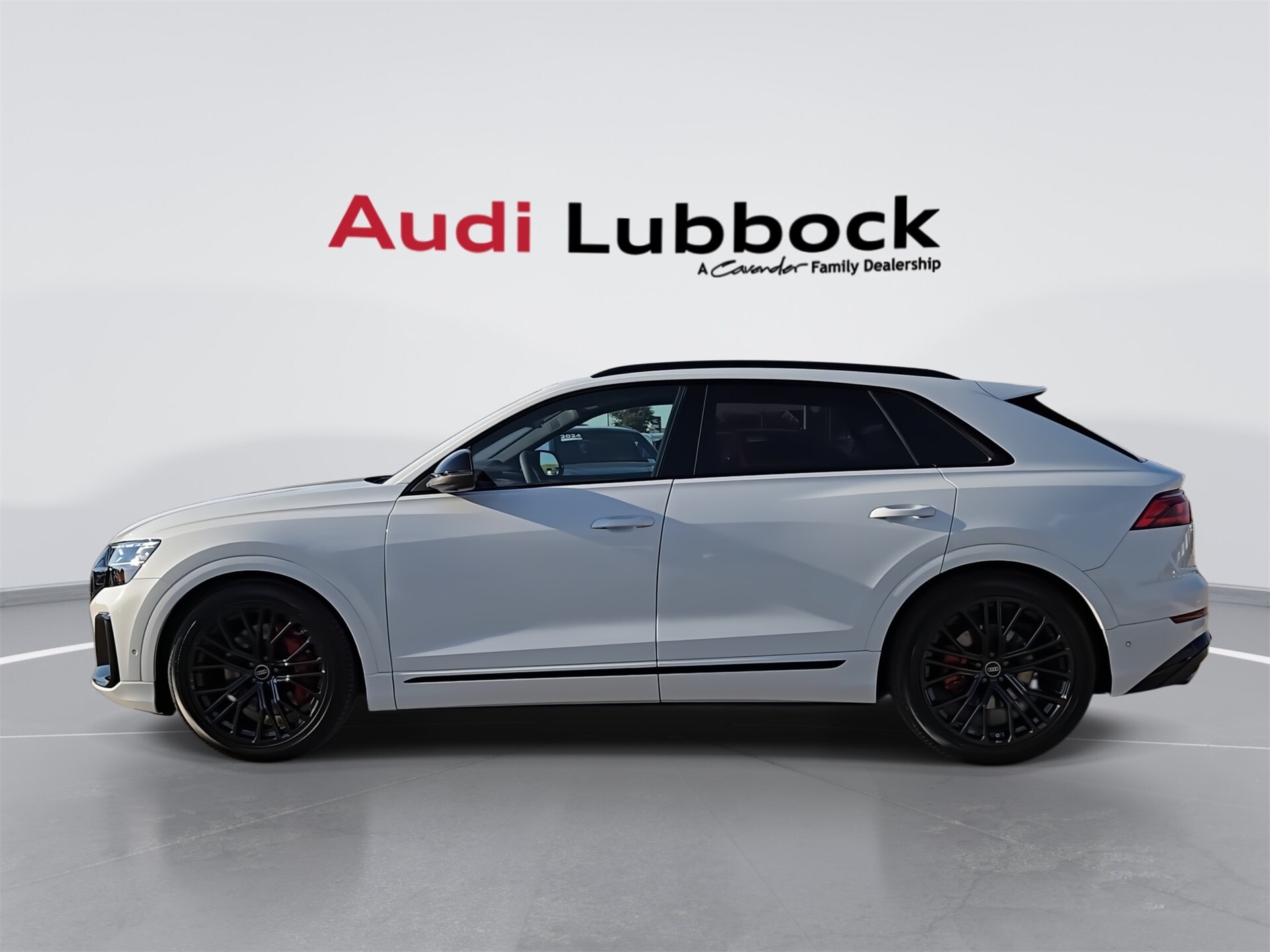 2026 Audi SQ8 Prestige Image 9 of 22