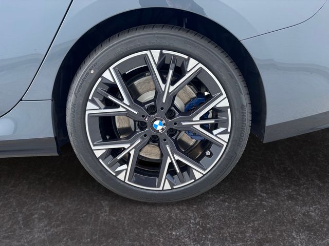 2026 BMW 2 Series M235 xDrive Image 18 of 35