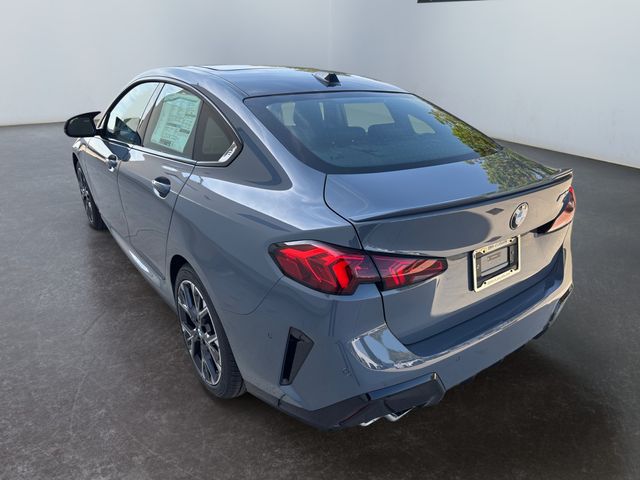 2026 BMW 2 Series M235 xDrive Image 14 of 35