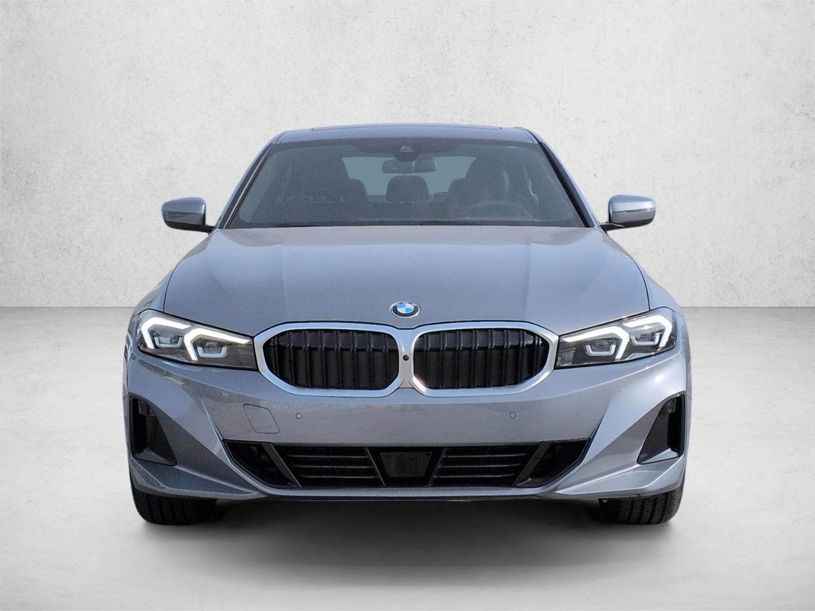 2026 BMW 3 Series 330i NA xDrive Image 2 of 18