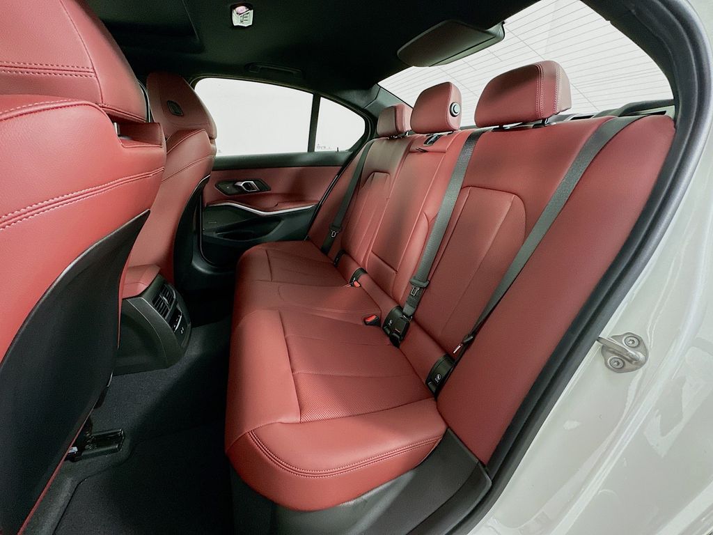 2026 BMW 3 Series 330i NA Image 10 of 24