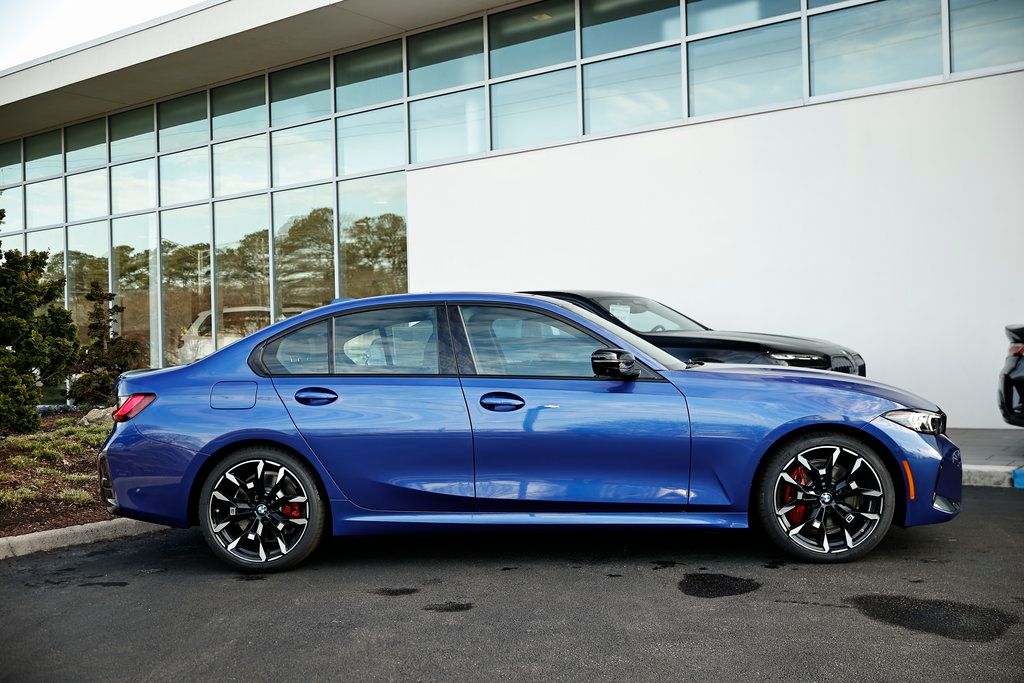 2026 BMW 3 Series 330i NA Image 3 of 45