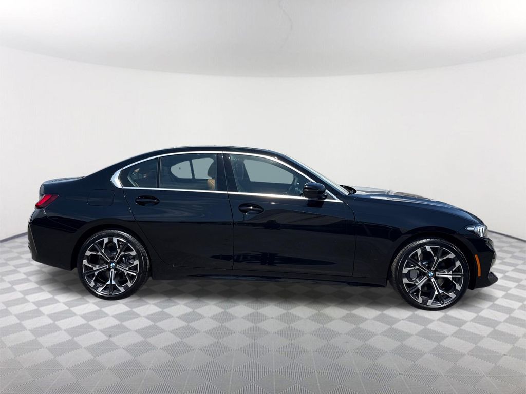 2026 BMW 3 Series 330i NA Image 3 of 32