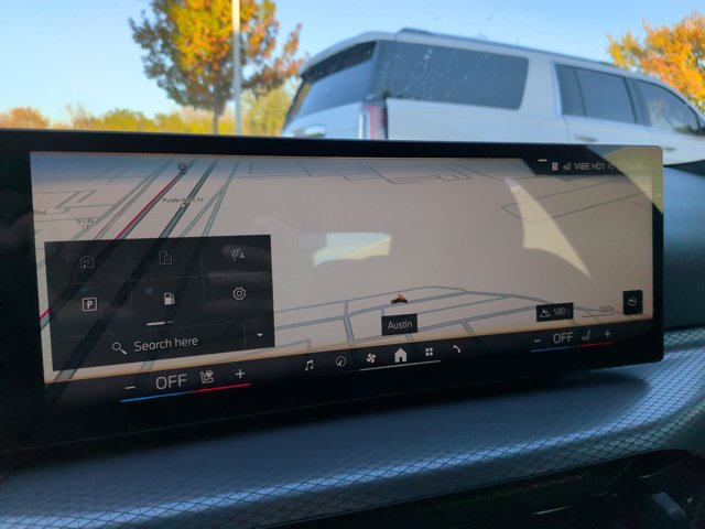 2026 BMW 3 Series 330i Image 26 of 40