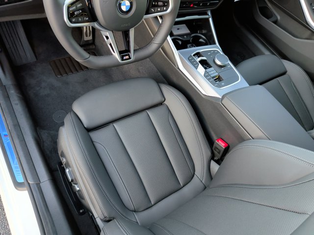 2026 BMW 3 Series 330i Image 15 of 40