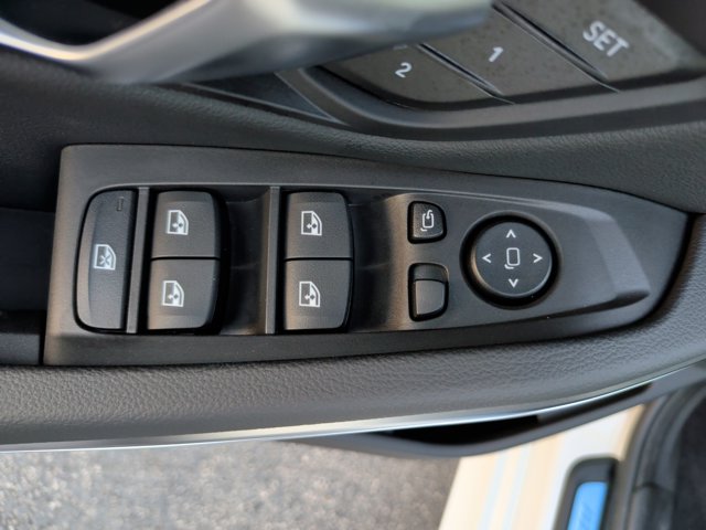 2026 BMW 3 Series 330i Image 13 of 40