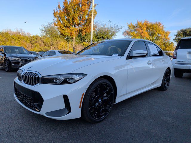 2026 BMW 3 Series 330i Image 4 of 40