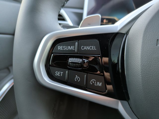 2026 BMW 3 Series 330i Image 19 of 40