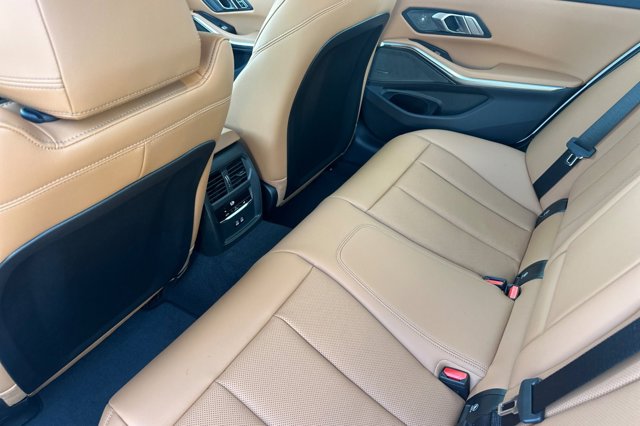 2026 BMW 3 Series 330i NA Image 16 of 23