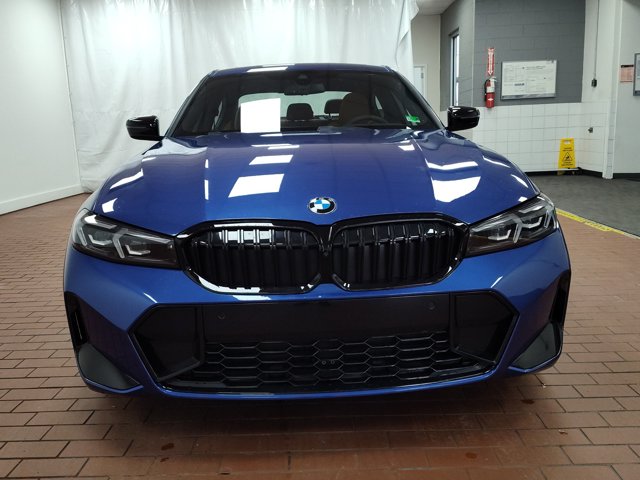 2026 BMW 3 Series 330i NA xDrive Image 2 of 26
