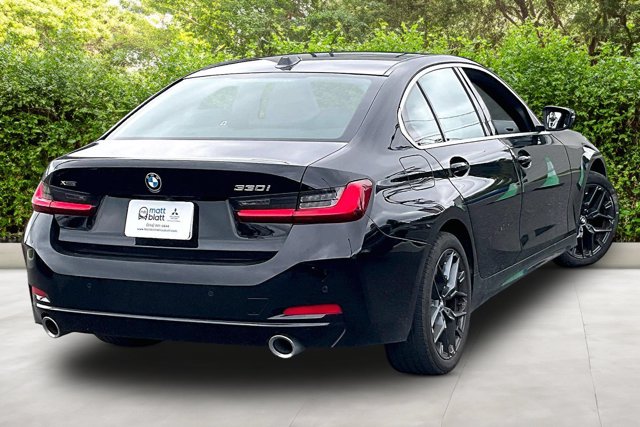 2026 BMW 3 Series 330i NA xDrive Image 3 of 34