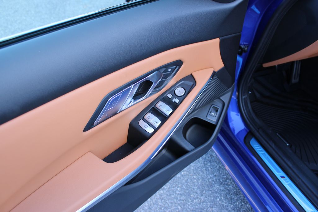 2026 BMW 3 Series 330i NA xDrive Image 31 of 52