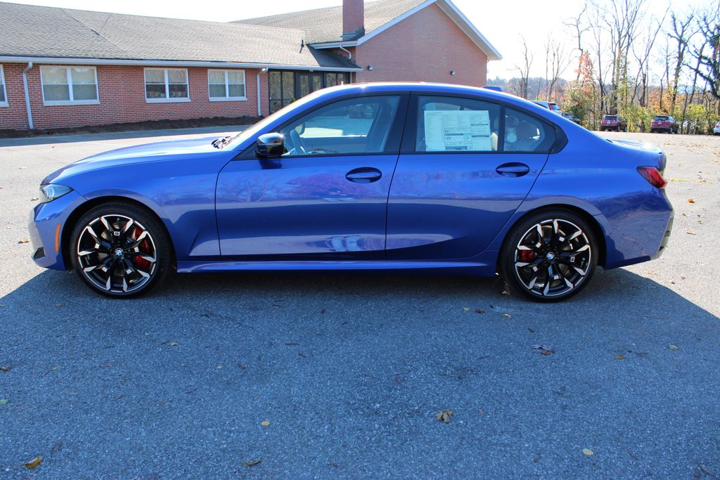 2026 BMW 3 Series 330i NA xDrive Image 9 of 52