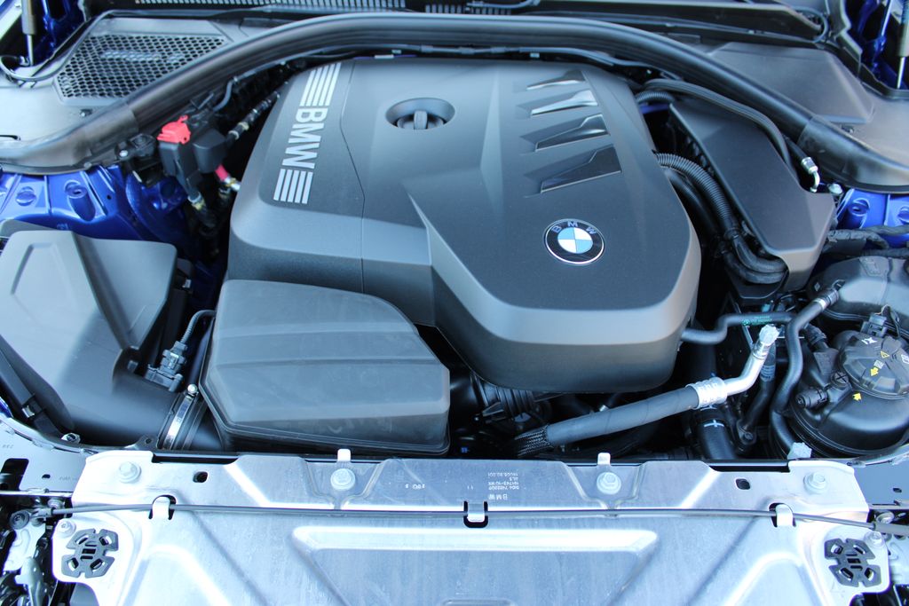 2026 BMW 3 Series 330i NA xDrive Image 10 of 52