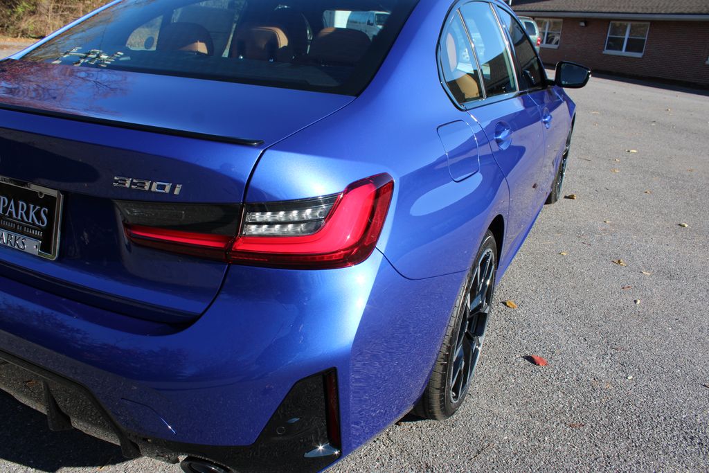 2026 BMW 3 Series 330i NA xDrive Image 43 of 52