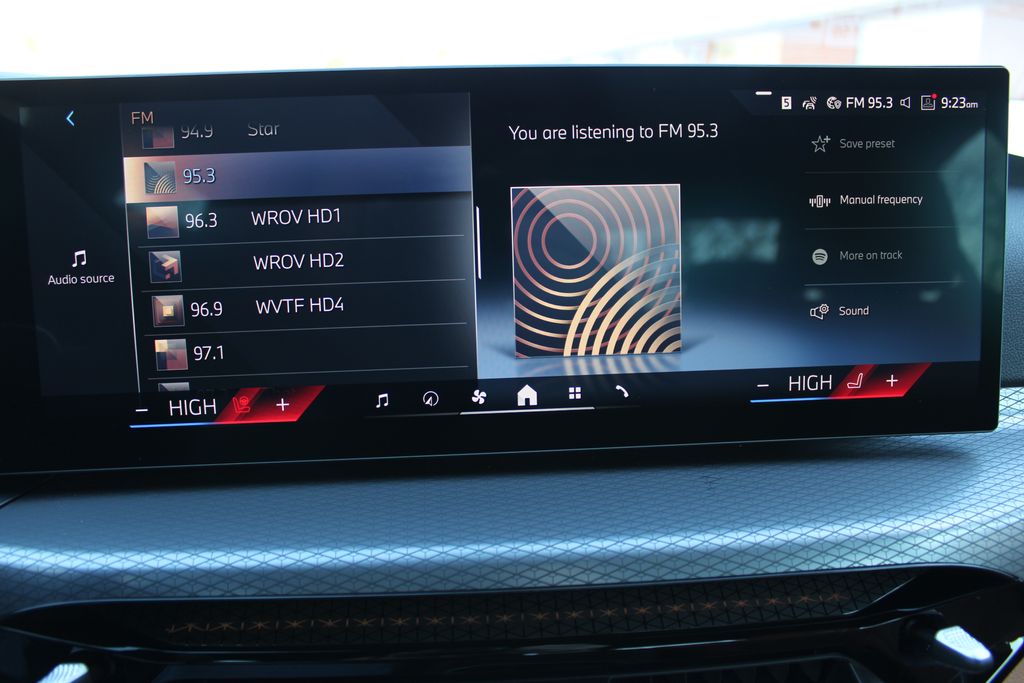 2026 BMW 3 Series 330i NA xDrive Image 26 of 52