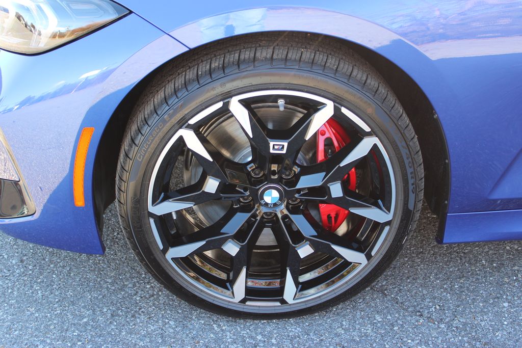 2026 BMW 3 Series 330i NA xDrive Image 11 of 52