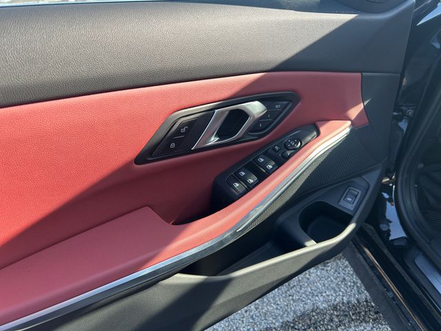 2026 BMW 3 Series 330i xDrive Image 22 of 33