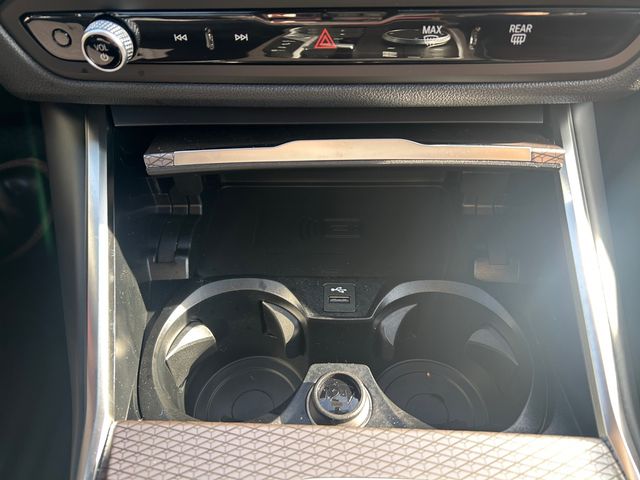 2026 BMW 3 Series 330i xDrive Image 21 of 33