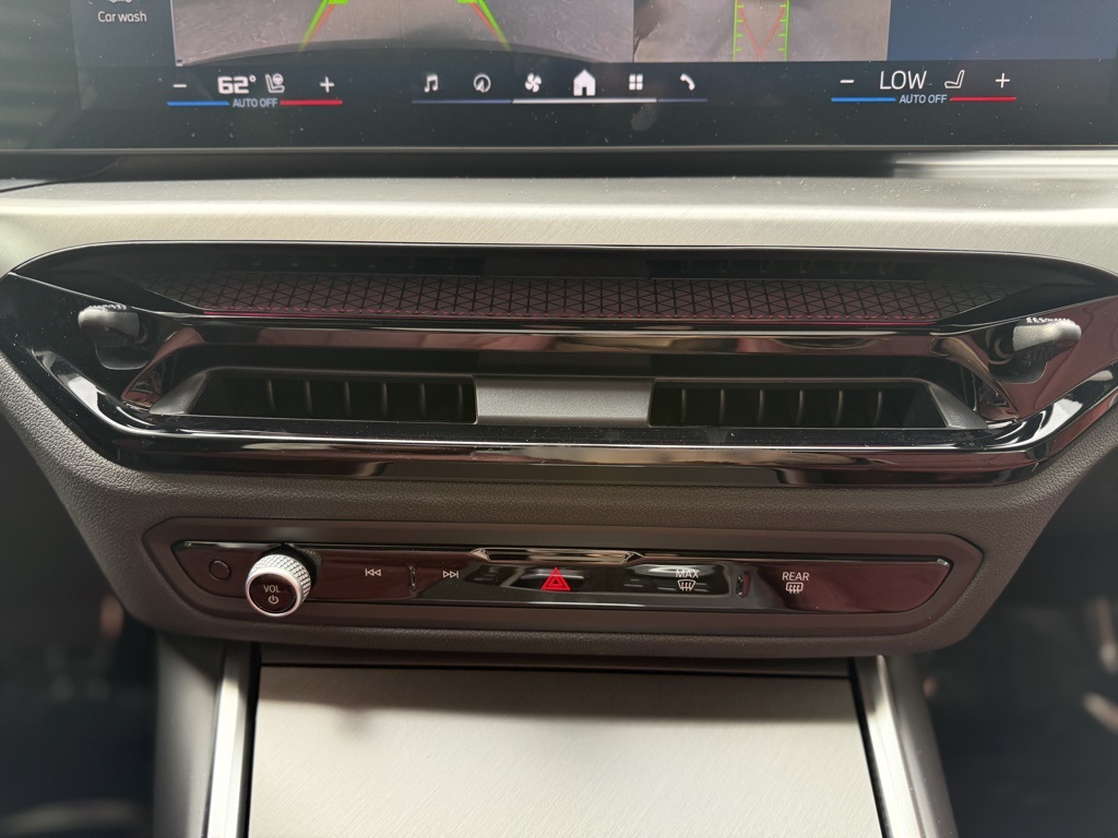 2026 BMW 3 Series M340i NA Image 18 of 23