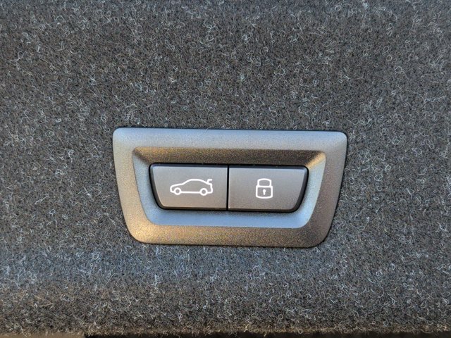 2026 BMW 3 Series M340i NA Image 27 of 35