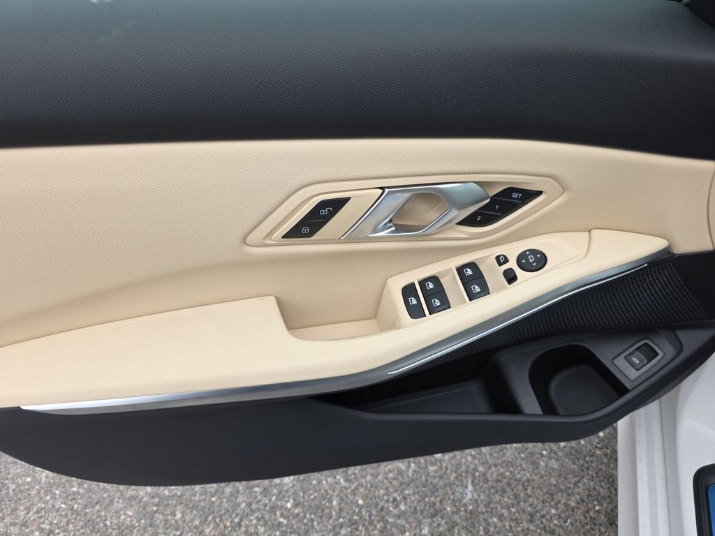 2026 BMW 3 Series 330i NA xDrive Image 16 of 20