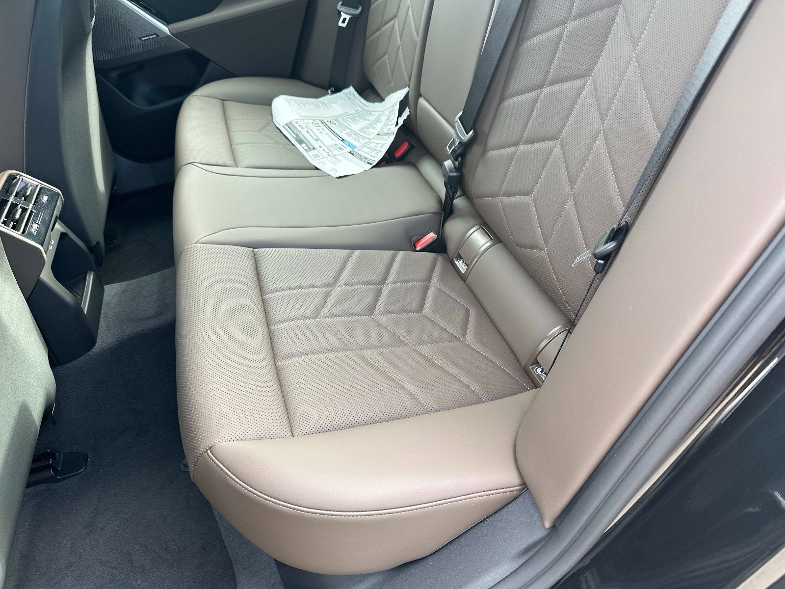 2026 BMW 5 Series 530i Image 32 of 40